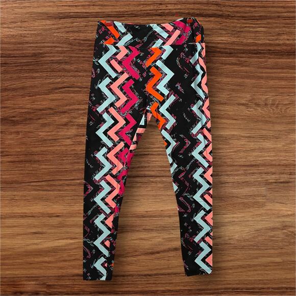 LuLaRoe Bundle! 5 Pair Tall & Curvy Leggings. Colorful, fun fabrics - Picture 5 of 11